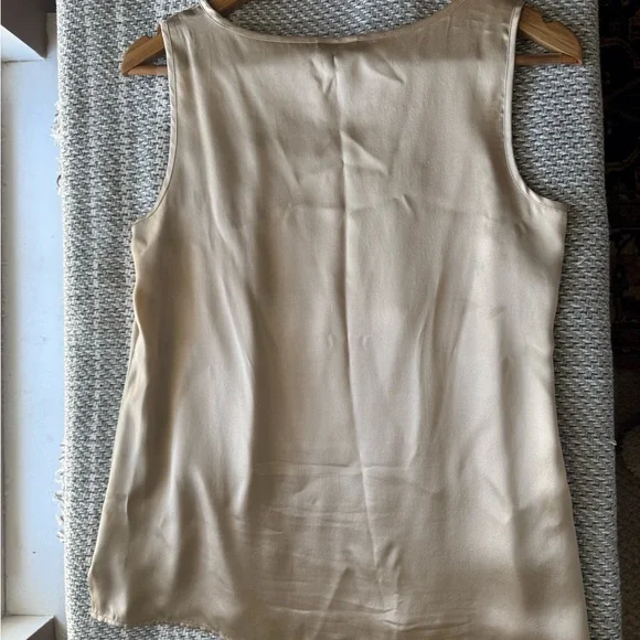 Talbots Cream Sleeveless 100% Silk Top - Picture 2 of 5
